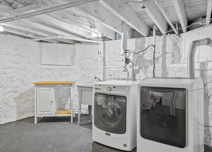 Bloomfield/shadyside @i Modern & Bright Private Bedroom With Shared Bathroom Homestay