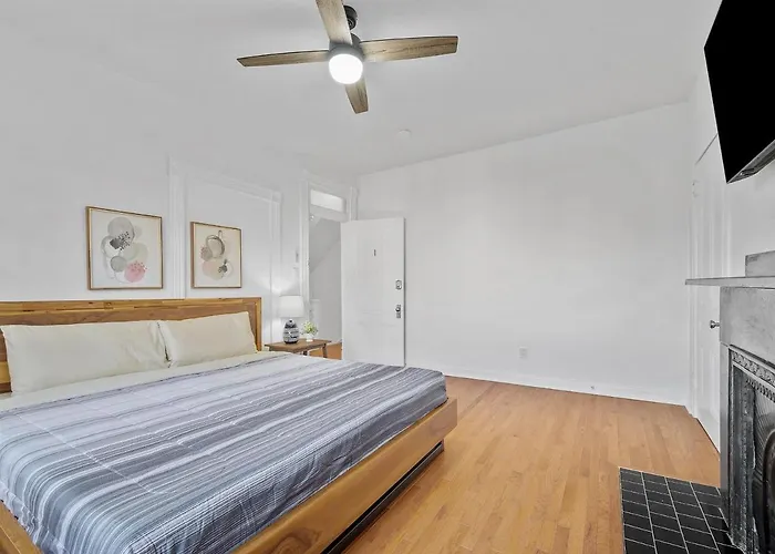 Bloomfield/shadyside @i Modern & Bright Private Bedroom With Shared Bathroom Homestay Pittsburgh